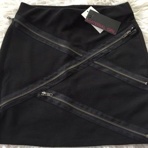 Black zippered design skirt